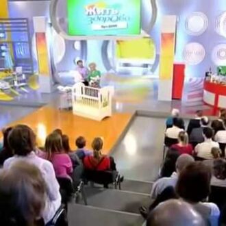 Позиционер для сна новорожденного: подушка своими руками