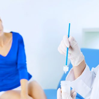 Что означает обнаружение ключевых клеток в мазке у женщин?