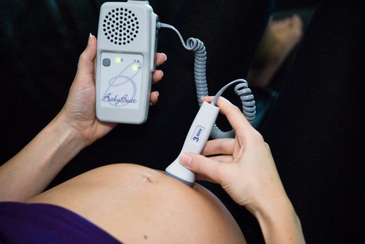 Когда можно услышать сердцебиение плода на УЗИ?