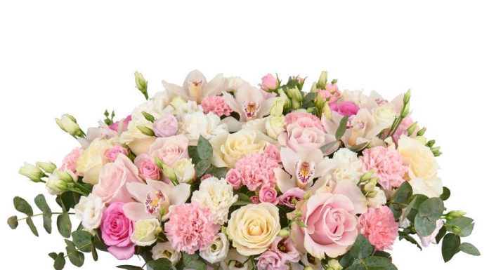 На каком свидании можно дарить цветы и как это правильно сделать?