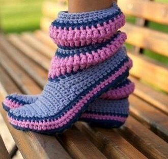 Вязаные крючком тапочки со схемами и описанием (4 варианта на любой вкус)