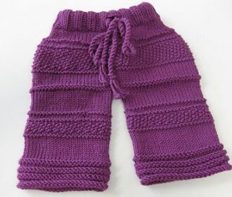 Вязание спицами штанишек для новорожденных — схемы вязания для начинающих