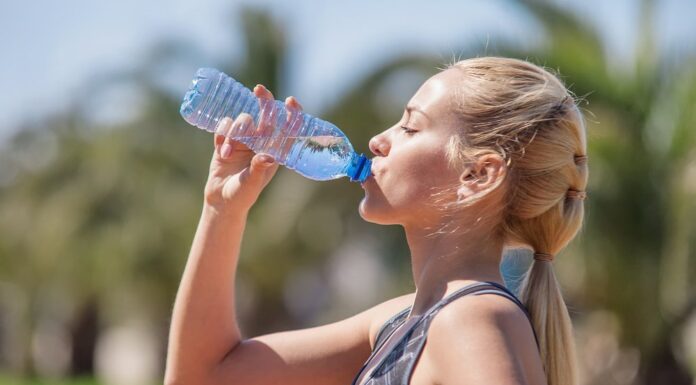 Разница между родниковой и минеральной водой