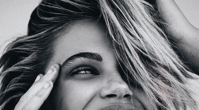 Имплантация зубов в клинике «Визит»