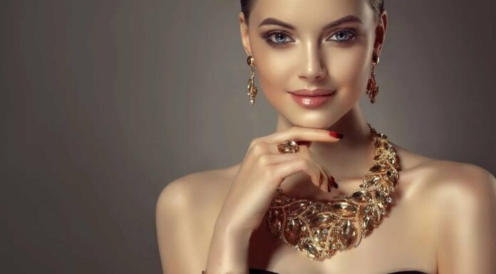 Где купить драгоценные камни?