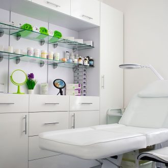 Обустраиваем техникой кабинет косметолога в клинике