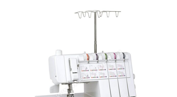 Все для шитья: профессиональные гладильные доски, портновские манекены и коверлоки