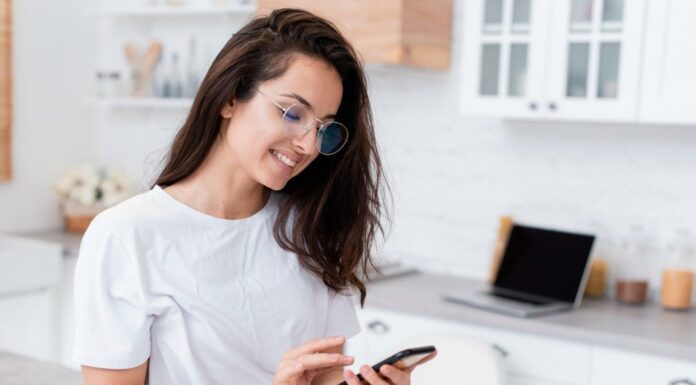 Где прочитать новости Кыргызстана: новостной портал Manas.news, разделы, состав редакции и плюсы новостного портала