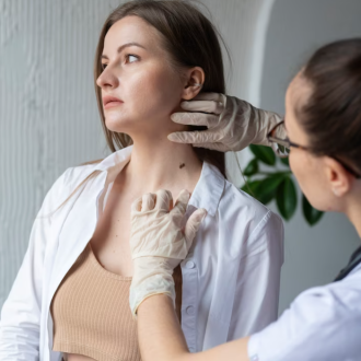 Как получить помощь дерматолога?