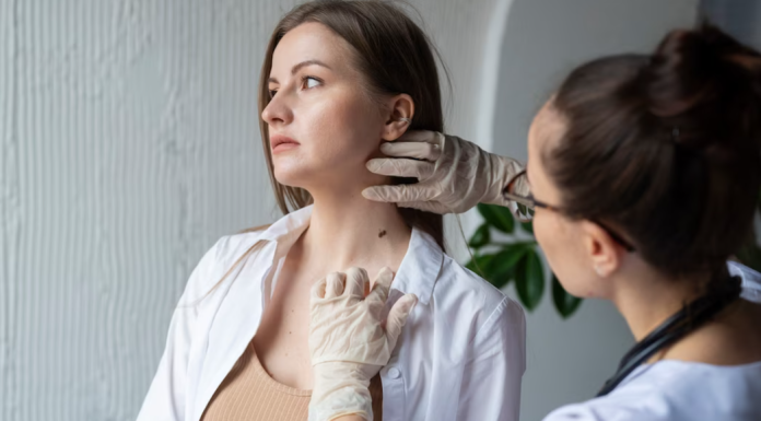 Как получить помощь дерматолога?