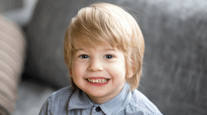 Пластины на зубы для детей: особенности, виды и уход