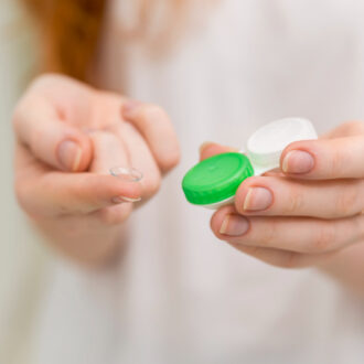 Детские контактные линзы: безопасная коррекция зрения без очков