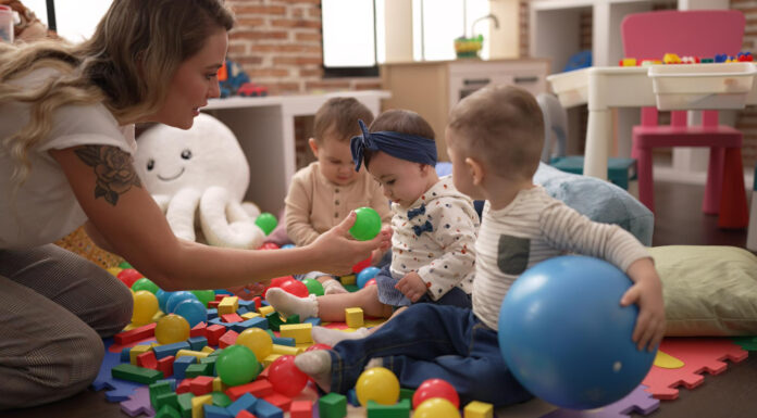 Частный детский сад и ясли: всё, что нужно знать родителям
