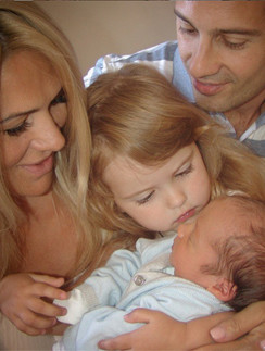 Жизнь как чудо: Звезды, которые вымолили у Бога детей |