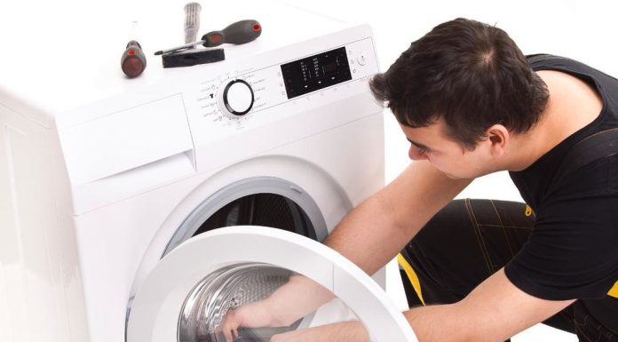 Ремонт стиральных машин в Омске: почему компания «Мастерская на Дому»