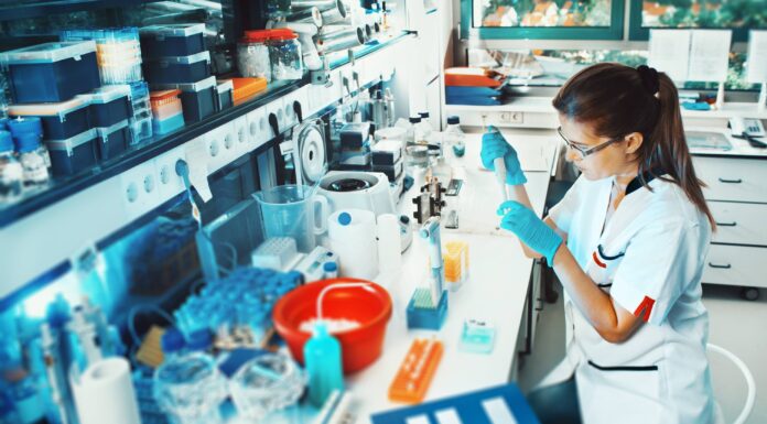 Исследовательские лаборатории — чем они занимаются, и какие исследования можно заказать?