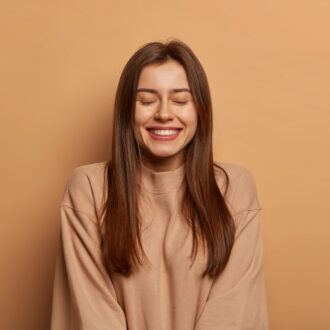 Протезирование зубов: верните себе очаровательную улыбку