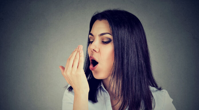 Причины плохого запаха изо рта