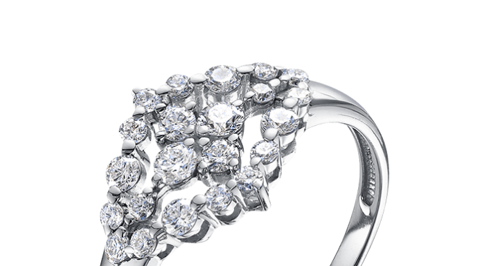 Украшение золотом — это роскошно: выбираем кольца и серьги на вечер