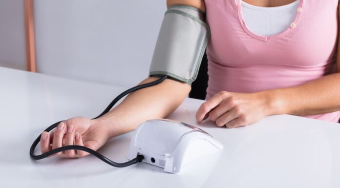 Как выбрать автоматический тонометр?