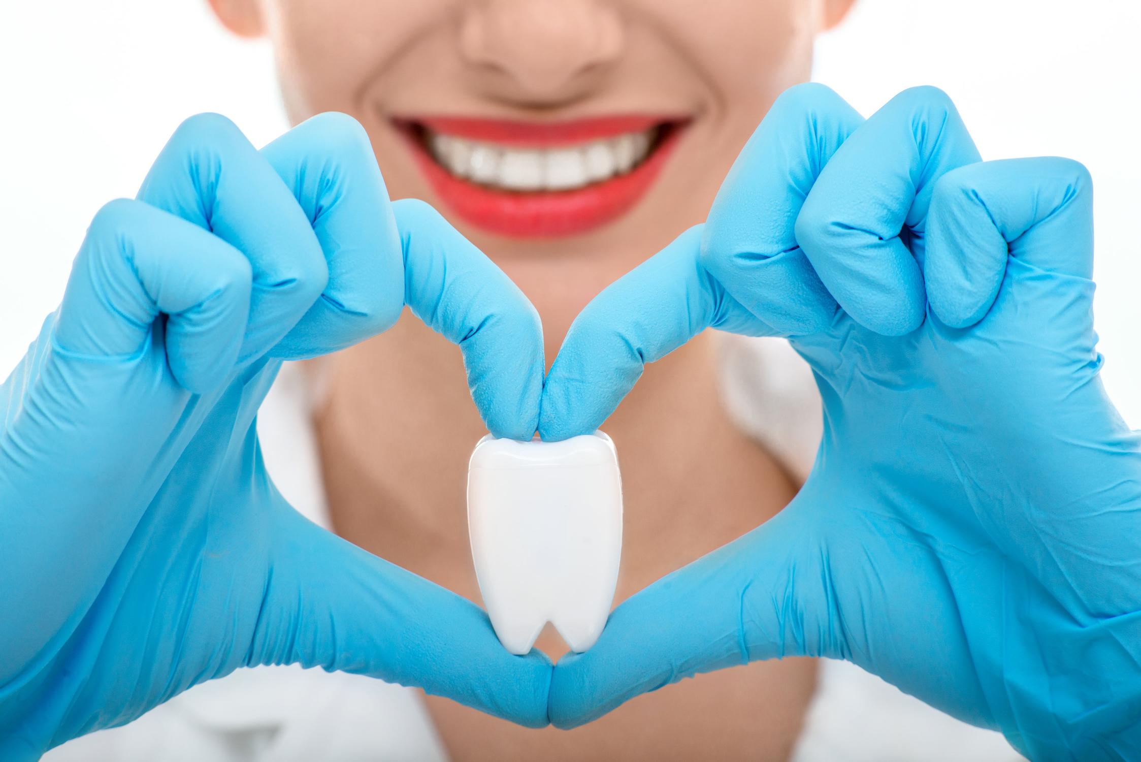 Почему стоит ходить к стоматологам, мнение действующих врачей из Polimagia.by: стоимость, страхи, возможные осложнения
