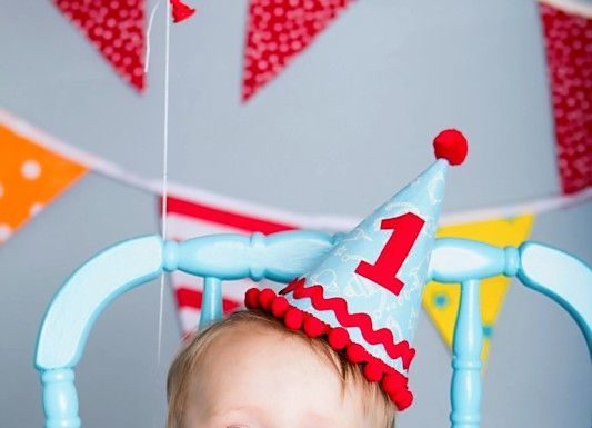 Как отметить первый день рождения ребенка?