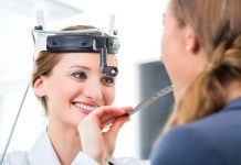 С какими проблемами нужно обращаться к отоларингологу?