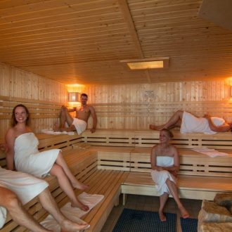 Общественные бани Германии: традиции совместного мытья мужчин и женщин