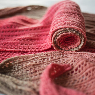 Пряжа для детского пледа — какая лучше