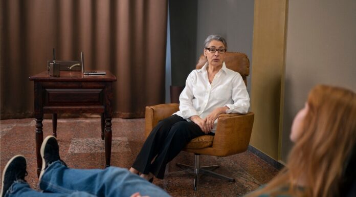 Как найти и работать с психологом: эффективные советы для личного и профессионального роста