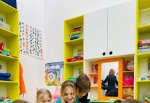 Почему полезно читать детям сказки