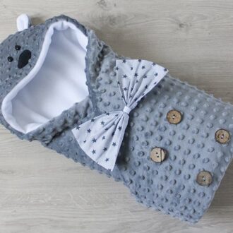 Зимний конверт на выписку из роддома для мальчика