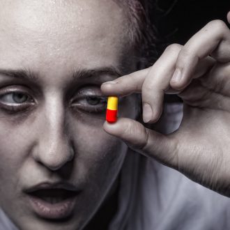 Почему важно вовремя остановиться от приема наркотиков и начать лечение