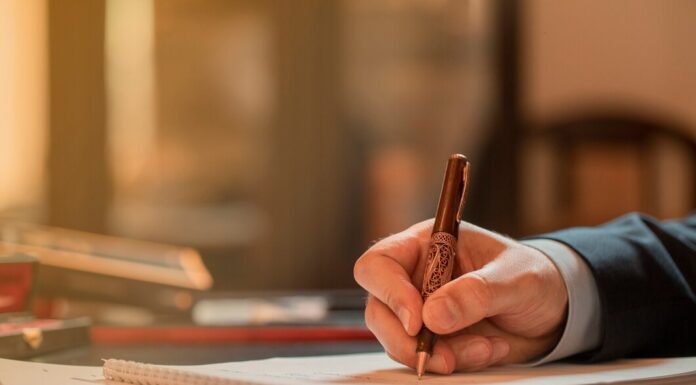 Как получить гражданство и помощь адвоката в Тель-Авиве