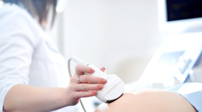 Ультразвуковая диагностика: методика, применение и плюсы