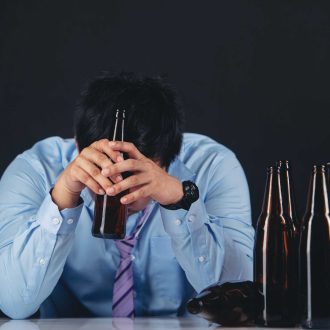 Как лечить алкоголизм и наркоманию: последние методы и эффективные программы помощи