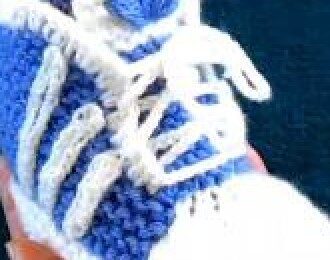 Пинетки спицами для новорожденных — 18 моделей с описанием и схемами