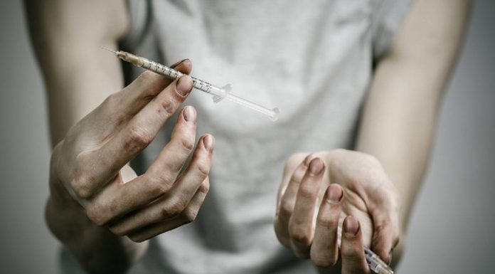 Наркомания: как осмелиться обратиться в наркологическую клинику, почему важно начать лечение