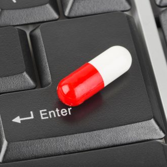 Интернет аптеки: почему это выгодно и удобно