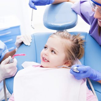 Зачем посещать ортодонта ребенку?