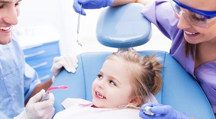 Зачем посещать ортодонта ребенку?