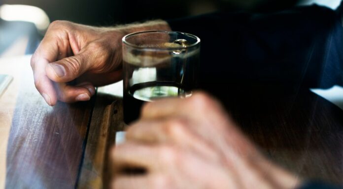 Вывод из запоя в стационаре: эффективная помощь при алкогольной зависимости