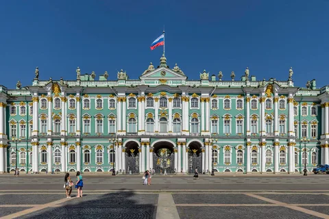 Волшебство залов Эрмитажа: путешествие по дворцу искусств