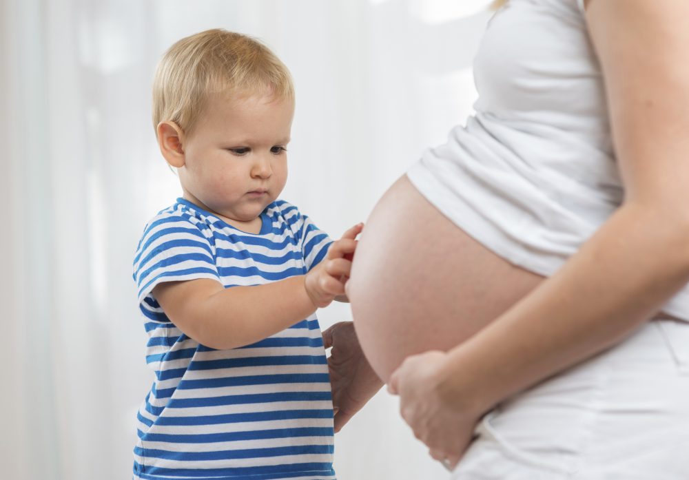 Во сколько недель положено рожать при первой и второй беременностях