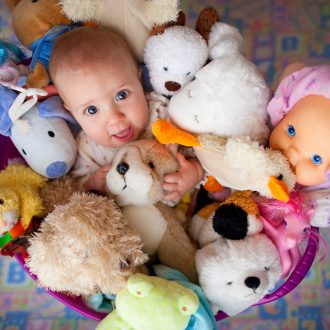 Важные правила выбора безопасных игрушек для детей младше трёх лет