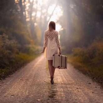 Почему женщина уходит от мужчины, которого любит: 14 причин для серьёзного решения