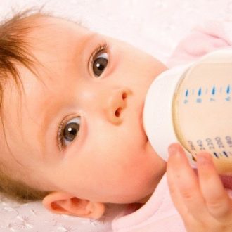 Что представляют собой безлактозные смеси для новорожденных?