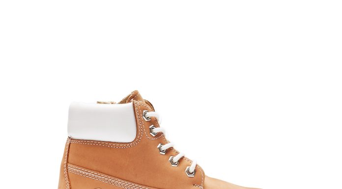 Как подобрать обувь для подростка: модные и практичные решения