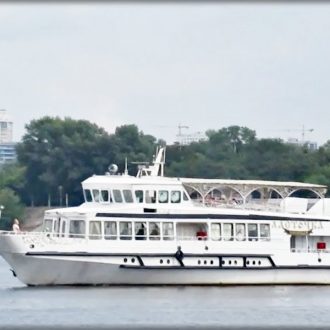 Преимущества прогулок по Днепру на теплоходе