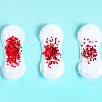 Необильная менструация — в чем причина и как ее лечить?